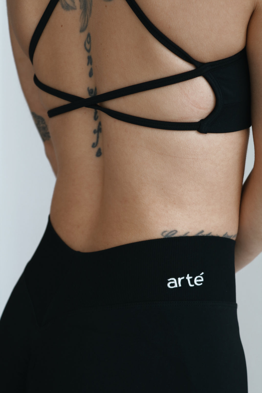 Top arté – Tirantes Cruzados