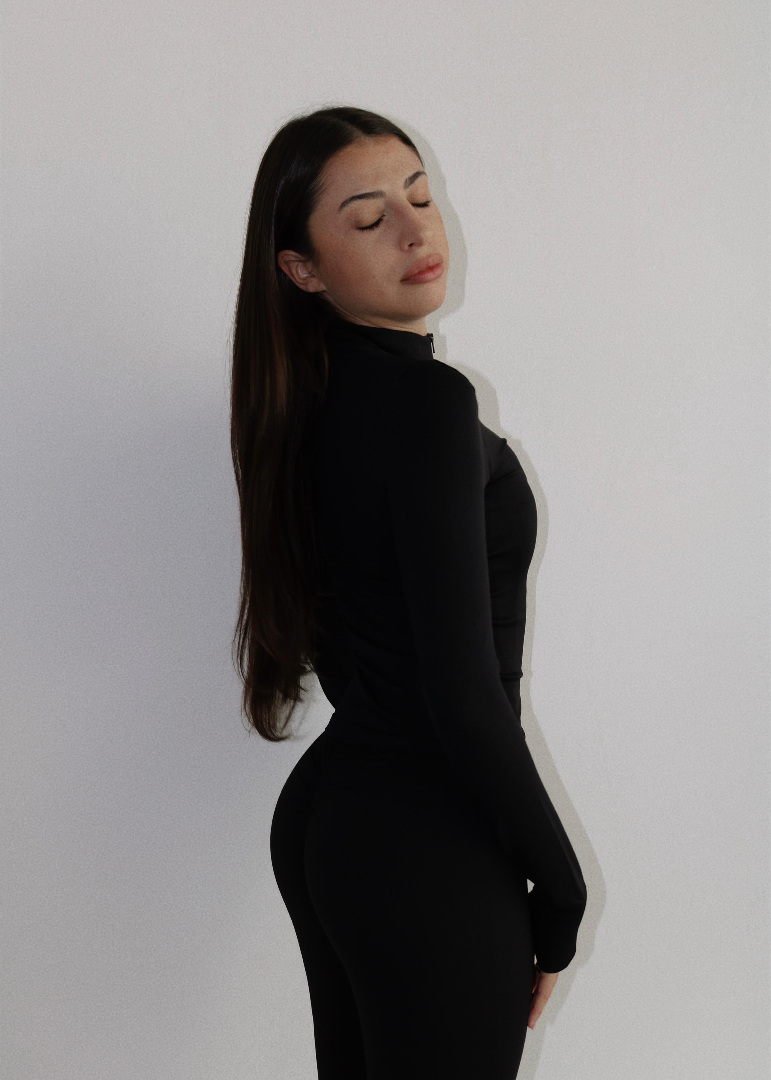 Chaqueta Negra Ajustada- arté